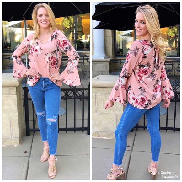 🌸LAST 3! Blush Floral Relaxed Bell Sleeve Top! - Picture 3 of 5